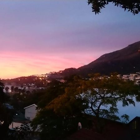 Independent Quaint Flat, Close To Beach Cape Town Exterior photo
