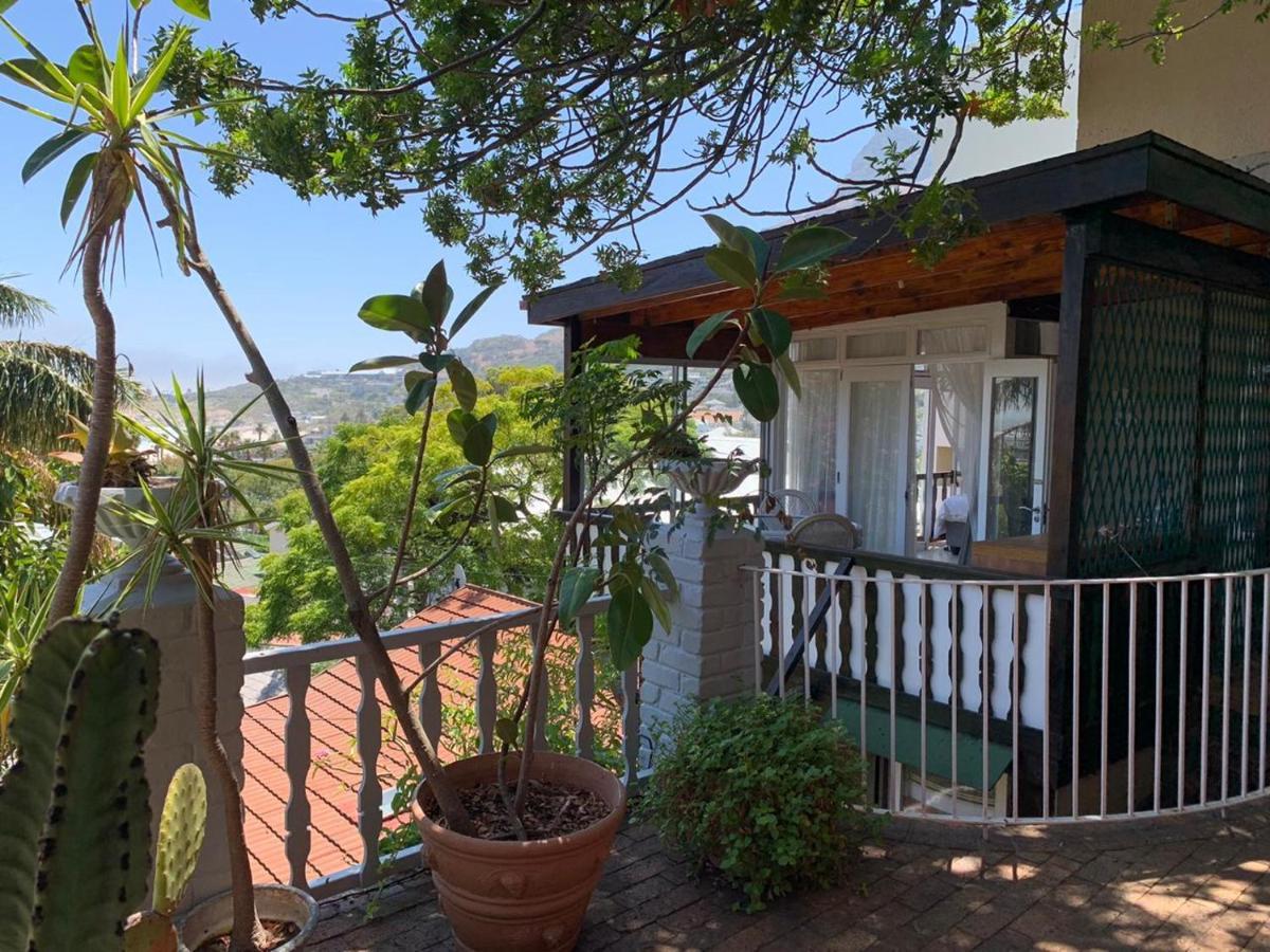 Independent Quaint Flat, Close To Beach Cape Town Exterior photo