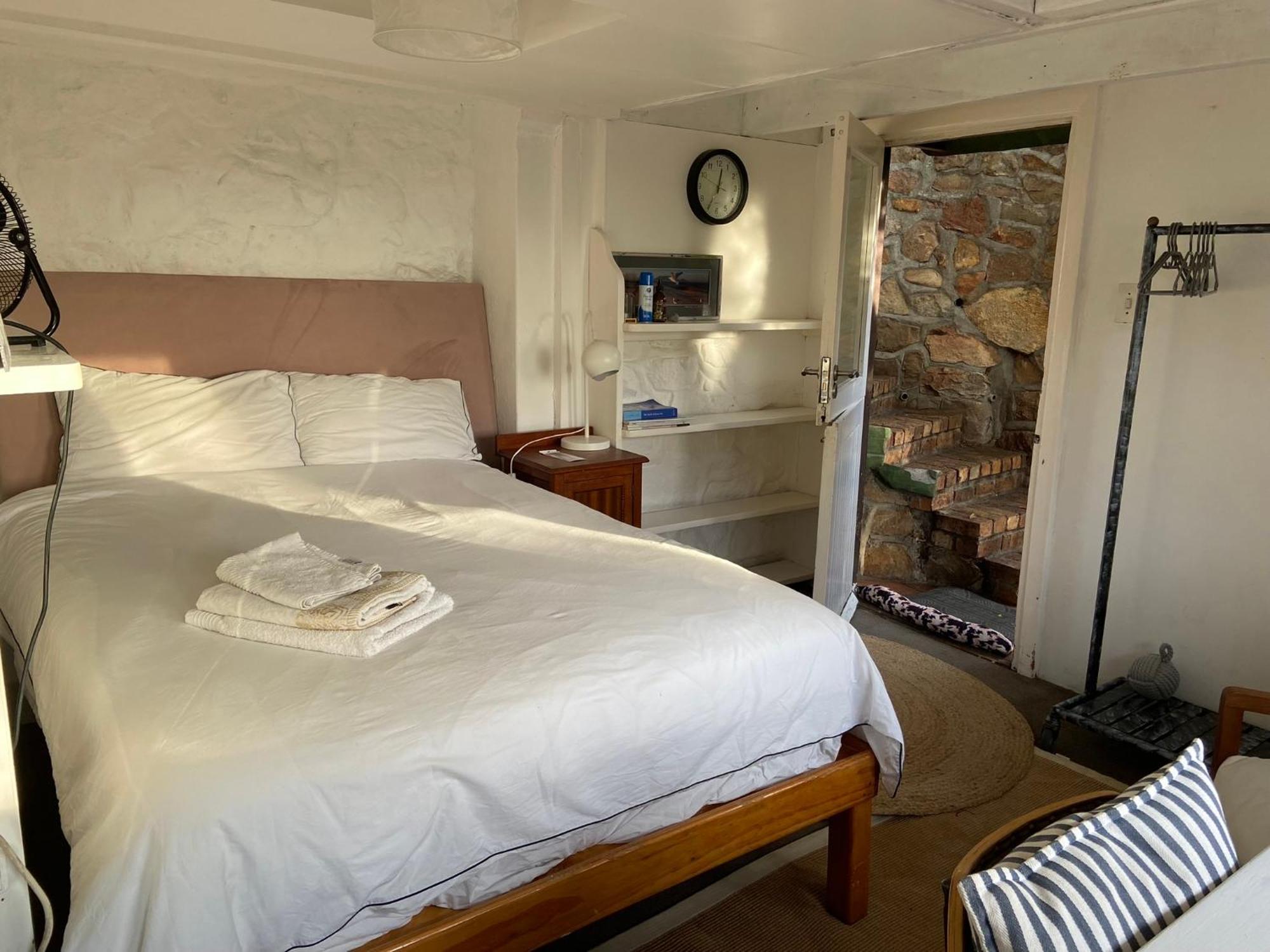 Independent Quaint Flat, Close To Beach Cape Town Exterior photo