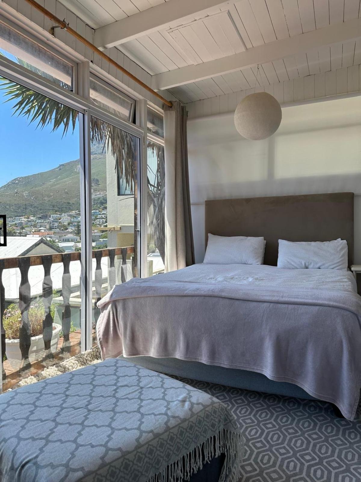Independent Quaint Flat, Close To Beach Cape Town Exterior photo