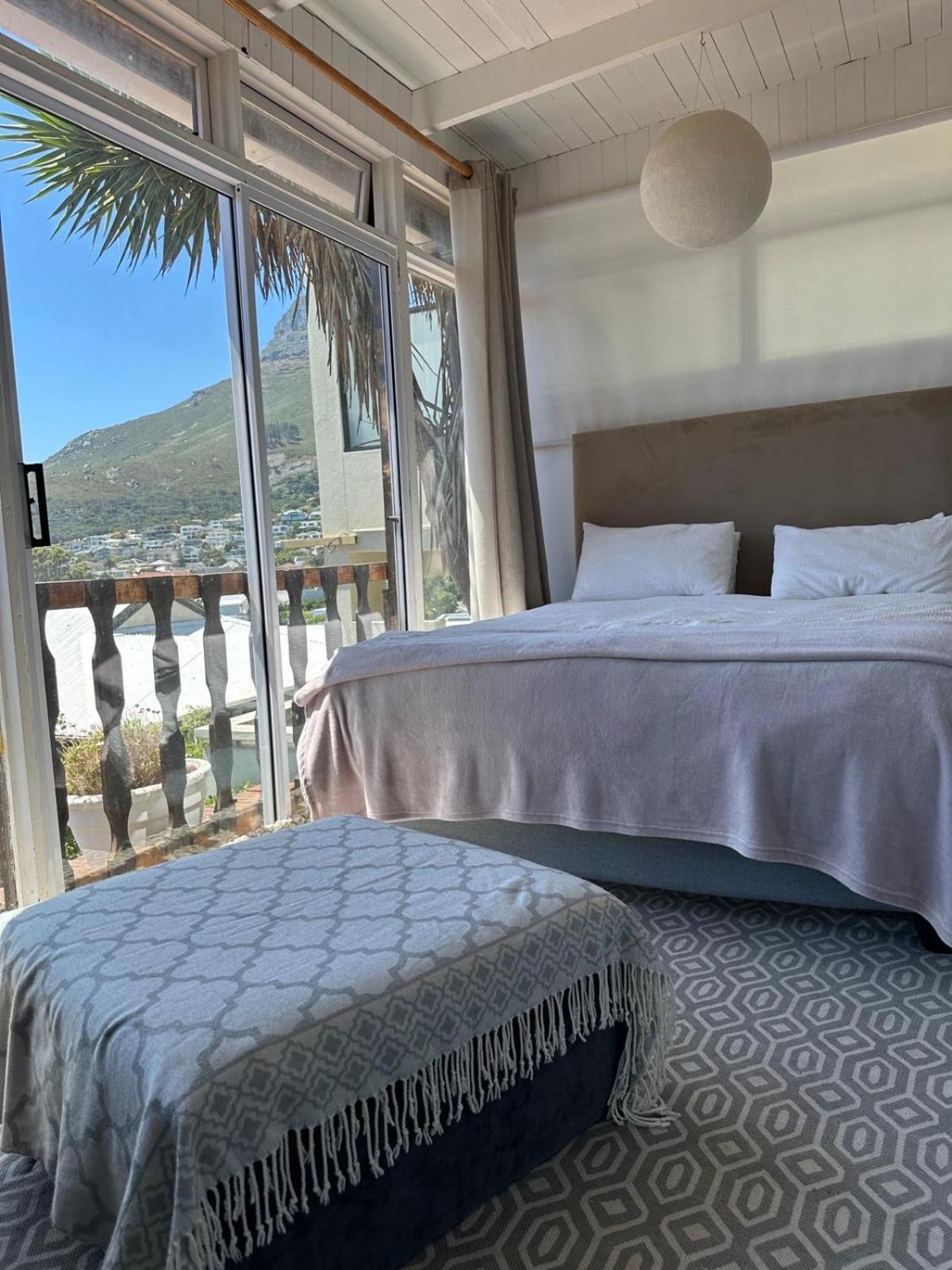 Independent Quaint Flat, Close To Beach Cape Town Exterior photo